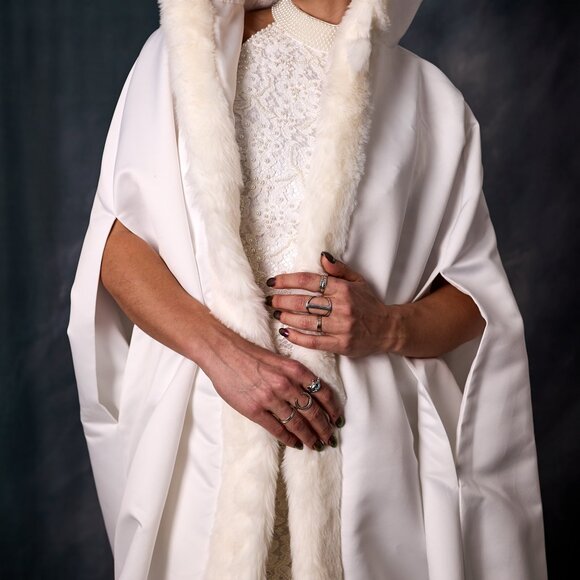 Winter Wedding White Faux Fur Trim Cape One Size Fits All - Picture 3 of 9